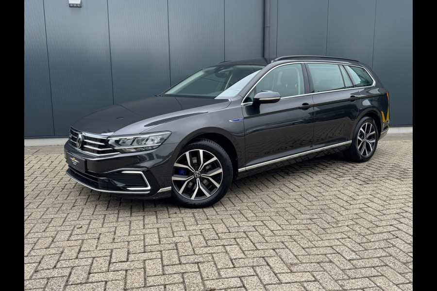 Volkswagen Passat Variant 1.4 TSI PHEV GTE * Trekhaak * Camera * Travel Assist * Massage *