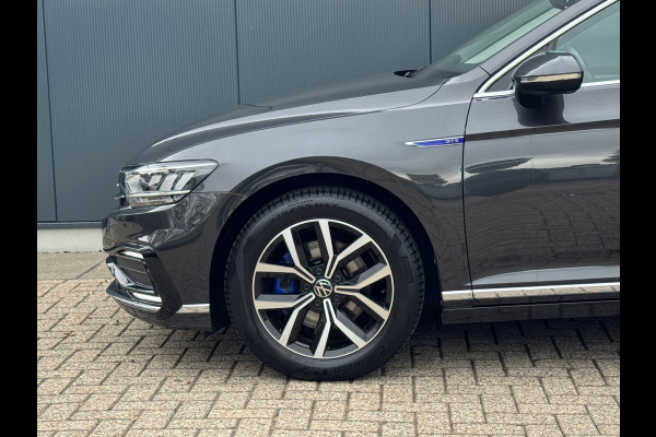 Volkswagen Passat Variant 1.4 TSI PHEV GTE * Trekhaak * Camera * Travel Assist * Massage *