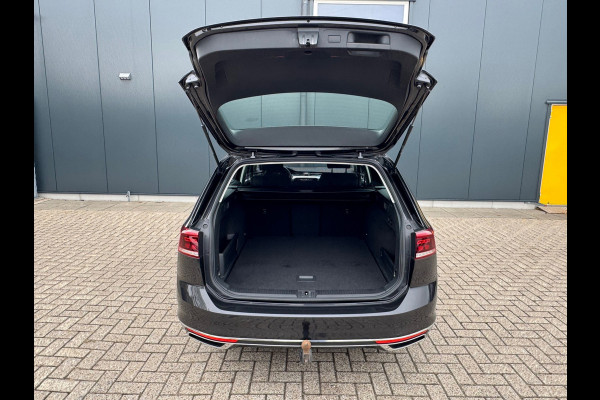Volkswagen Passat Variant 1.4 TSI PHEV GTE * Trekhaak * Camera * Travel Assist * Massage *