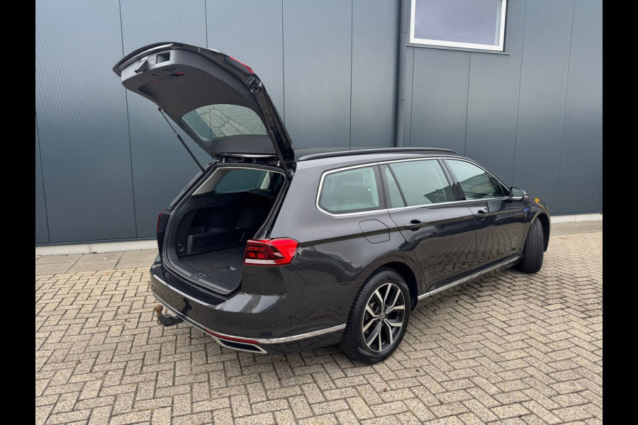 Volkswagen Passat Variant 1.4 TSI PHEV GTE * Trekhaak * Camera * Travel Assist * Massage *