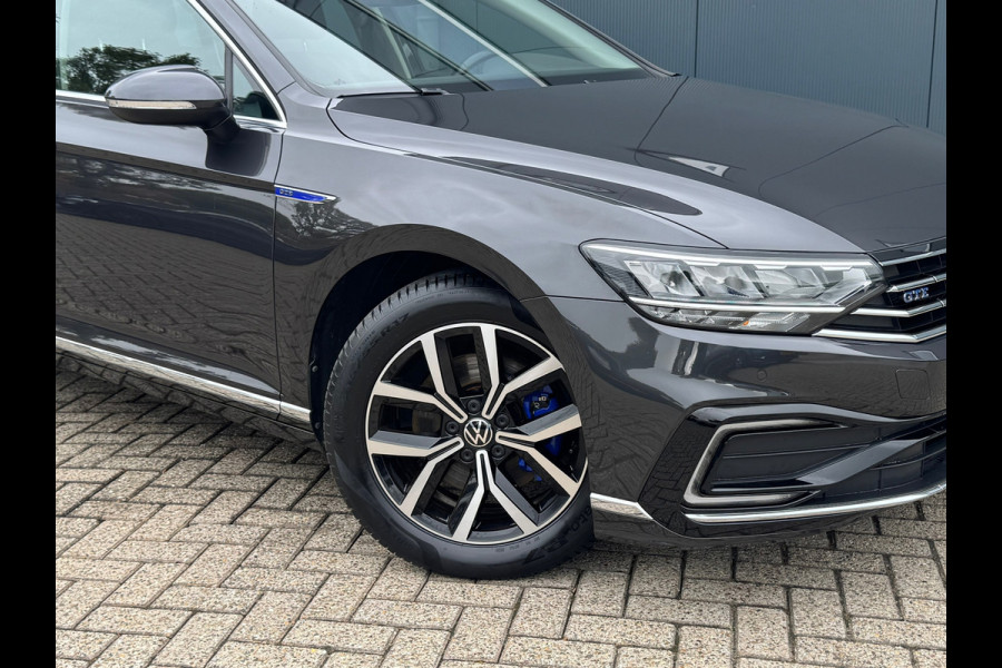 Volkswagen Passat Variant 1.4 TSI PHEV GTE * Trekhaak * Camera * Travel Assist * Massage *