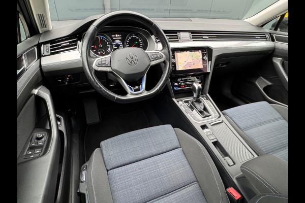 Volkswagen Passat Variant 1.4 TSI PHEV GTE * Trekhaak * Camera * Travel Assist * Massage *