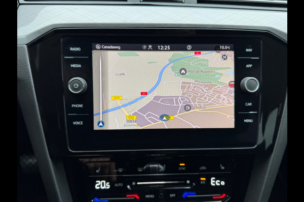 Volkswagen Passat Variant 1.4 TSI PHEV GTE * Trekhaak * Camera * Travel Assist * Massage *