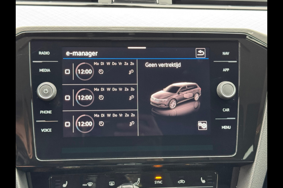 Volkswagen Passat Variant 1.4 TSI PHEV GTE * Trekhaak * Camera * Travel Assist * Massage *