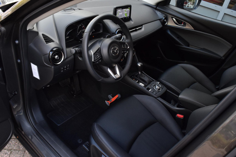 Mazda CX-3 2.0 SkyActiv-G 121 Luxury Mazda CX-3 2.0 SkyActiv-G 121 Luxury