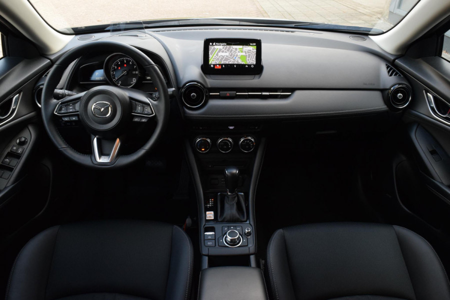 Mazda CX-3 2.0 SkyActiv-G 121 Luxury Mazda CX-3 2.0 SkyActiv-G 121 Luxury