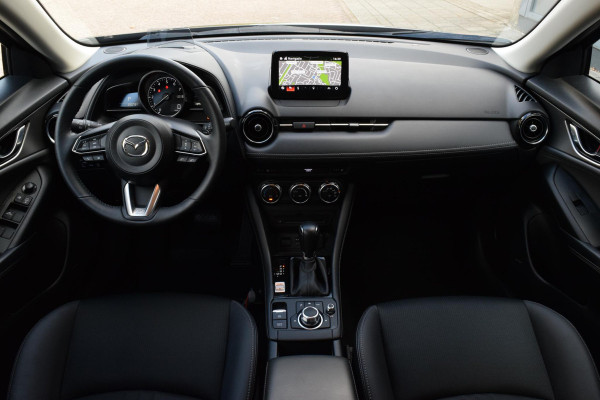 Mazda CX-3 2.0 SkyActiv-G 121 Luxury Mazda CX-3 2.0 SkyActiv-G 121 Luxury