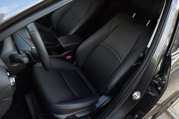 Mazda CX-3 2.0 SkyActiv-G 121 Luxury Mazda CX-3 2.0 SkyActiv-G 121 Luxury