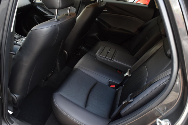 Mazda CX-3 2.0 SkyActiv-G 121 Luxury Mazda CX-3 2.0 SkyActiv-G 121 Luxury