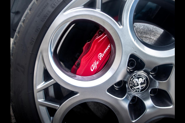 Alfa Romeo Tonale Plug-In Hybrid Q4 280pk Edizione Speciale | Technology Pack | Winter Pack | Blu Misano