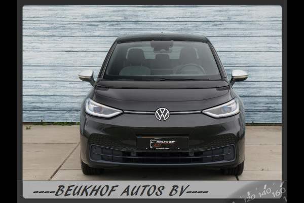 Volkswagen ID.3 First Plus 58 kWh Trekhaak Carplay Soh 92.8%