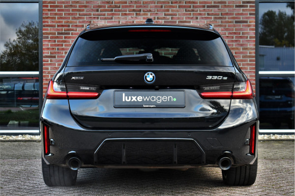 BMW 3 Serie Touring 330e xDrive M-Sport Pro Pano M-zetels ACC HUD 19inch El-klep BMW 3 Serie Touring 330e xDrive M-Sport Pro Pano M-zetels ACC HUD 19inch El-klep