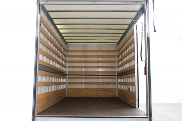 Volkswagen Crafter 35 2.0 TDI 140pk Bakwagen met laadklep en zijdeur L445cm 10-2022