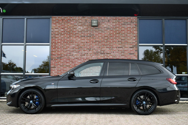 BMW 3 Serie Touring 330e xDrive M-Sport Pro Pano M-zetels ACC HUD 19inch El-klep BMW 3 Serie Touring 330e xDrive M-Sport Pro Pano M-zetels ACC HUD 19inch El-klep