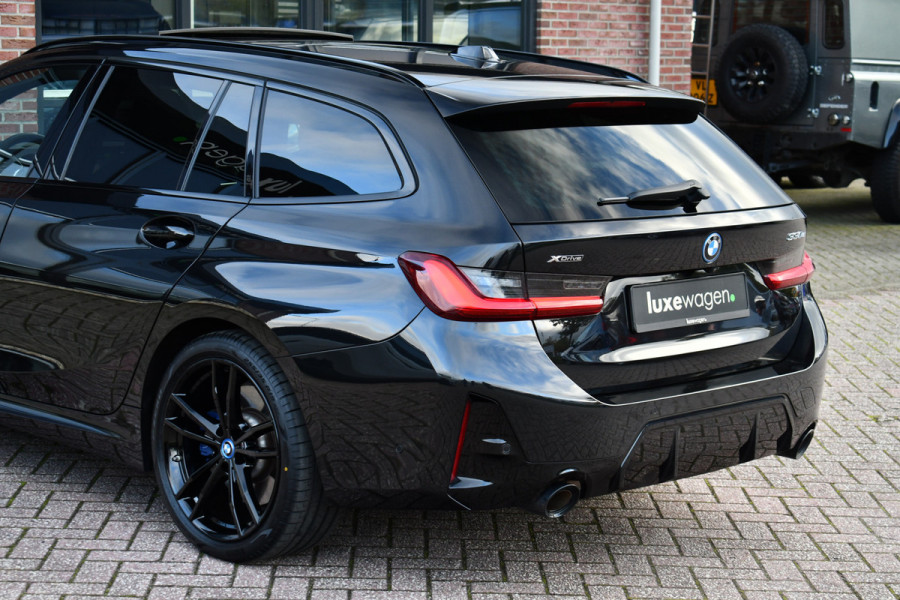 BMW 3 Serie Touring 330e xDrive M-Sport Pro Pano M-zetels ACC HUD 19inch El-klep BMW 3 Serie Touring 330e xDrive M-Sport Pro Pano M-zetels ACC HUD 19inch El-klep