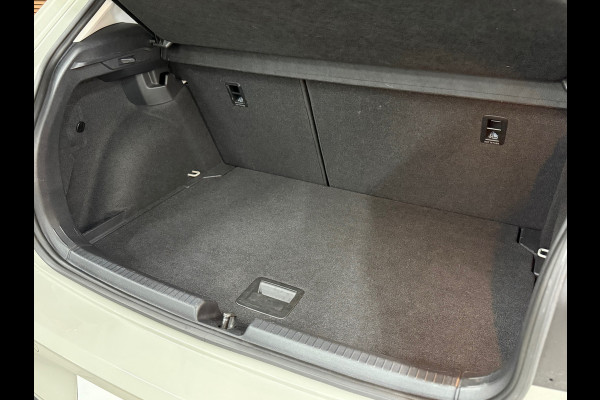 Volkswagen Polo 1.0 TSI Style | IQ.Light | Adaptive Cruise | Navigatie | Half Leer | Virtual Cockpit