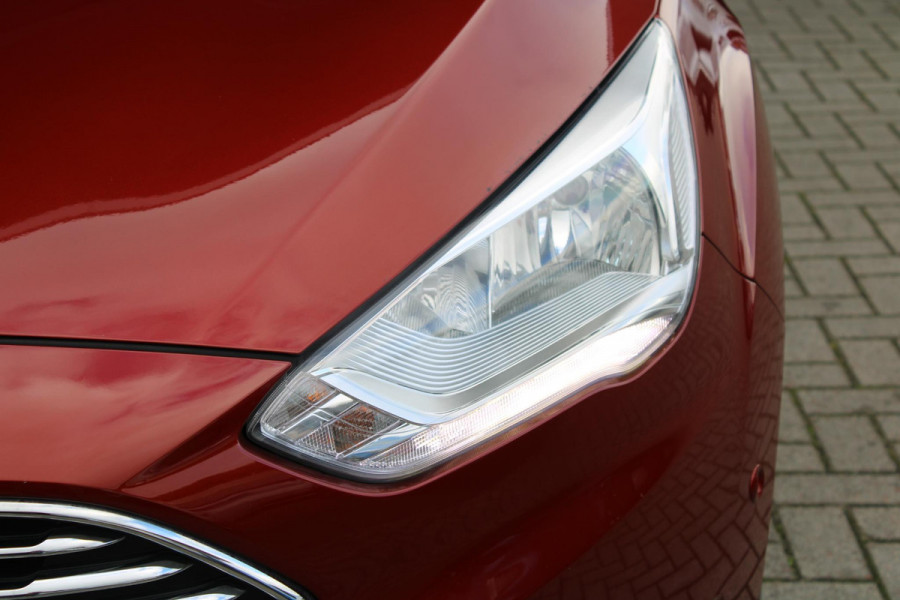 Ford C-MAX 1.5 EcoBoost 150 PK Titanium | Trekhaak | Adaptieve Cruise Control | Camera | PDC V+A | Navigatie | Climate Control | Voorruitverwarming | 17 INCH Lichtmetalen Velgen | Dealeronderhouden
