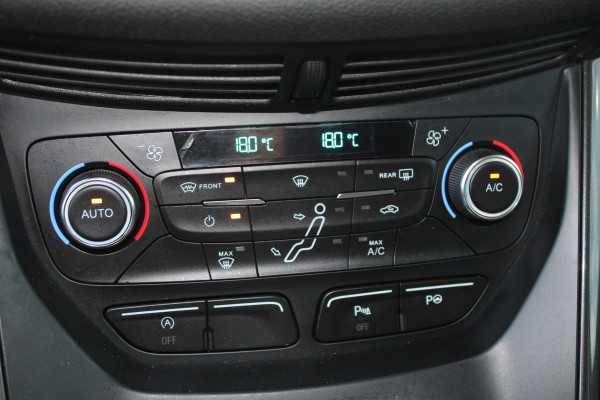 Ford C-MAX 1.5 EcoBoost 150 PK Titanium | Trekhaak | Adaptieve Cruise Control | Camera | PDC V+A | Navigatie | Climate Control | Voorruitverwarming | 17 INCH Lichtmetalen Velgen | Dealeronderhouden