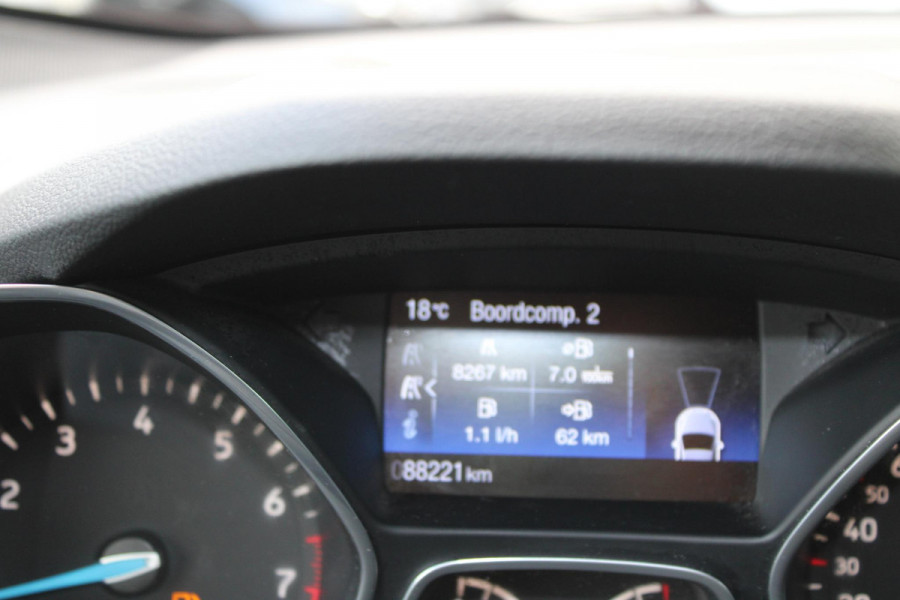 Ford C-MAX 1.5 EcoBoost 150 PK Titanium | Trekhaak | Adaptieve Cruise Control | Camera | PDC V+A | Navigatie | Climate Control | Voorruitverwarming | 17 INCH Lichtmetalen Velgen | Dealeronderhouden