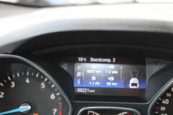 Ford C-MAX 1.5 EcoBoost 150 PK Titanium | Trekhaak | Adaptieve Cruise Control | Camera | PDC V+A | Navigatie | Climate Control | Voorruitverwarming | 17 INCH Lichtmetalen Velgen | Dealeronderhouden