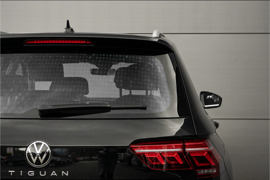 Volkswagen Tiguan 1.5 TSI Life Elegance ACC Winter Pack Suzuka 19" Trekhaak