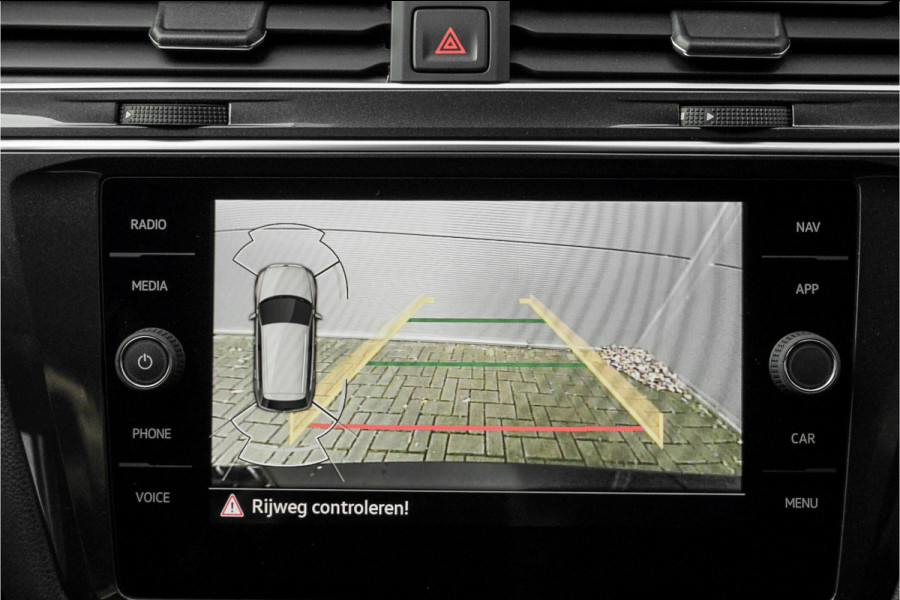 Volkswagen Tiguan 1.5 TSI Life Elegance ACC Winter Pack Suzuka 19" Trekhaak