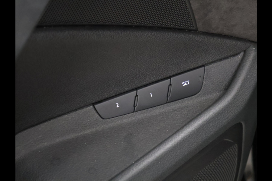 Audi e-tron e-tron 55 quattro advanced 95 kWh [TREKHAAK AFNEEMBAAR, APPLE CARPLAY, ANDROID, MEMORY SEATS, CAMERA, ADAPTIVE CRUISE, VOL LEDER, STOELVERWARMING, CLIMATE, NIEUWSTAAT]