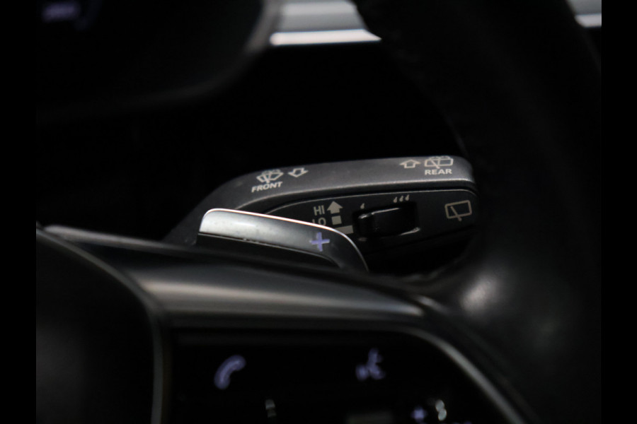 Audi e-tron e-tron 55 quattro advanced 95 kWh [TREKHAAK AFNEEMBAAR, APPLE CARPLAY, ANDROID, MEMORY SEATS, CAMERA, ADAPTIVE CRUISE, VOL LEDER, STOELVERWARMING, CLIMATE, NIEUWSTAAT]