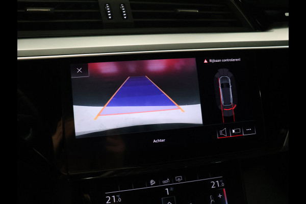 Audi e-tron e-tron 55 quattro advanced 95 kWh [TREKHAAK AFNEEMBAAR, APPLE CARPLAY, ANDROID, MEMORY SEATS, CAMERA, ADAPTIVE CRUISE, VOL LEDER, STOELVERWARMING, CLIMATE, NIEUWSTAAT]