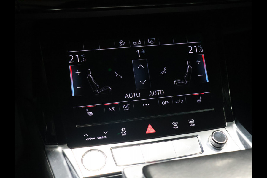Audi e-tron e-tron 55 quattro advanced 95 kWh [TREKHAAK AFNEEMBAAR, APPLE CARPLAY, ANDROID, MEMORY SEATS, CAMERA, ADAPTIVE CRUISE, VOL LEDER, STOELVERWARMING, CLIMATE, NIEUWSTAAT]