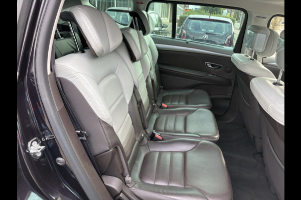 Renault Espace 1.6 dCi Initiale Paris 7 persoons Renault Espace 1.6 dCi Initiale Paris 7 persoons