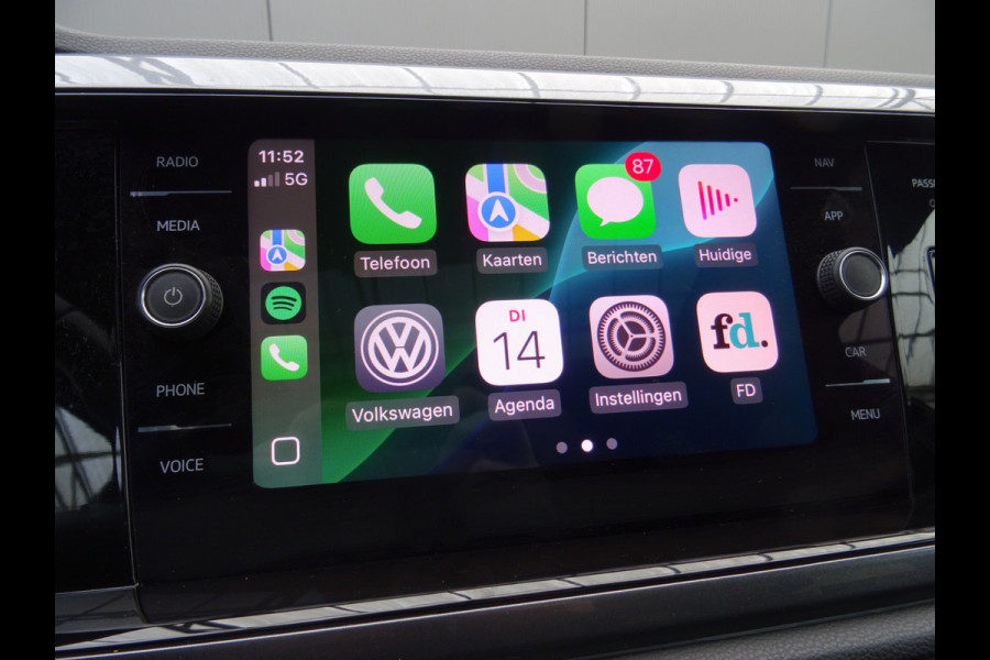 Volkswagen Polo 1.5 TSI Highline Business R * PANORAMADAK * VIRTUAL * CARPLAY !!