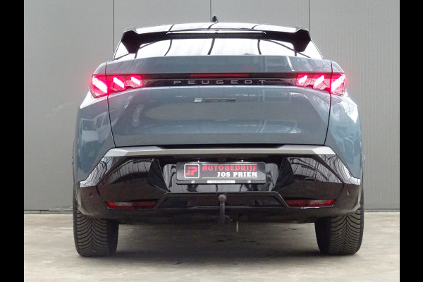 Peugeot E-3008 GT Avantage 210 73 kWh * WARMTEPOMP * 4 SEIZOENSBANDEN !! Peugeot E-3008 GT Avantage 210 73 kWh * WARMTEPOMP * 4 SEIZOENSBANDEN !!