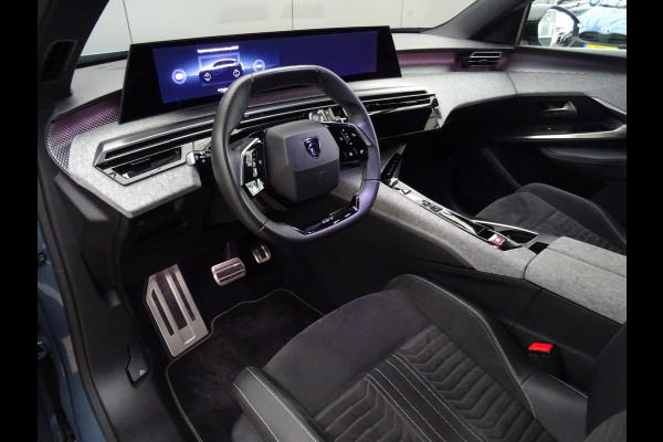 Peugeot E-3008 GT Avantage 210 73 kWh * WARMTEPOMP * 4 SEIZOENSBANDEN !! Peugeot E-3008 GT Avantage 210 73 kWh * WARMTEPOMP * 4 SEIZOENSBANDEN !!