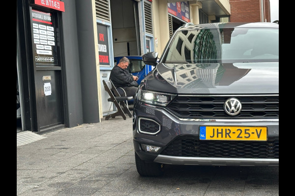 Volkswagen T-Roc 1.5 TSI Style Automaat Navi Clima Camera