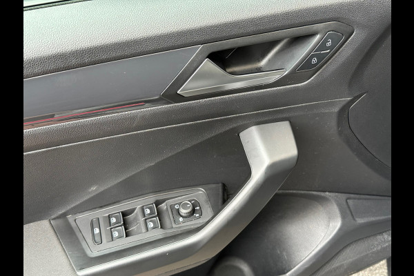 Volkswagen T-Roc 1.5 TSI Style Automaat Navi Clima Camera