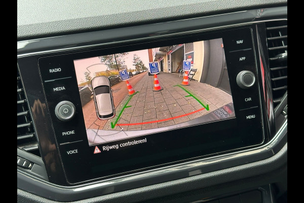 Volkswagen T-Roc 1.5 TSI Style Automaat Navi Clima Camera