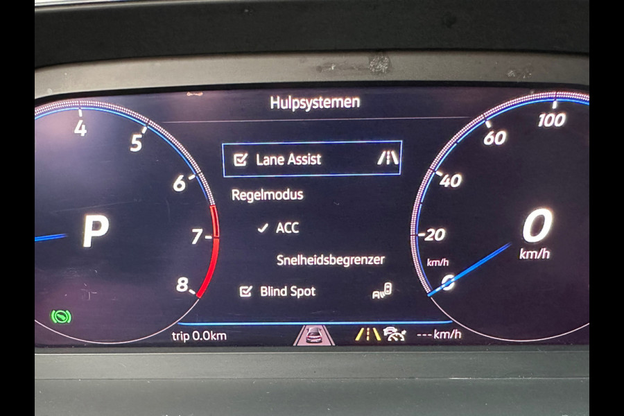 Volkswagen T-Roc 1.5 TSI Style Automaat Navi Clima Camera