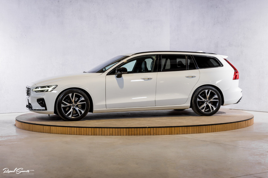 Volvo V60 2.0 T5 R-Design | Memory | Cruise control | Apple carplay |