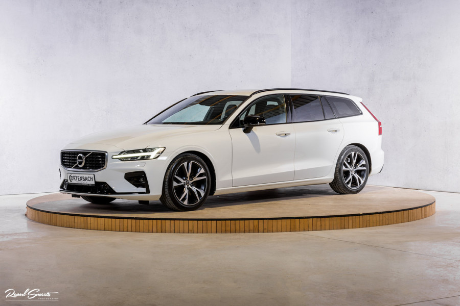 Volvo V60 2.0 T5 R-Design | Memory | Cruise control | Apple carplay |