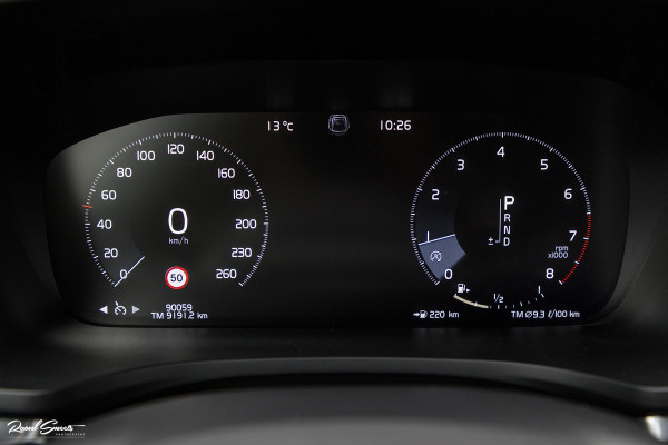 Volvo V60 2.0 T5 R-Design | Memory | Cruise control | Apple carplay |