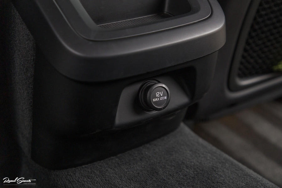 Volvo V60 2.0 T5 R-Design | Memory | Cruise control | Apple carplay |