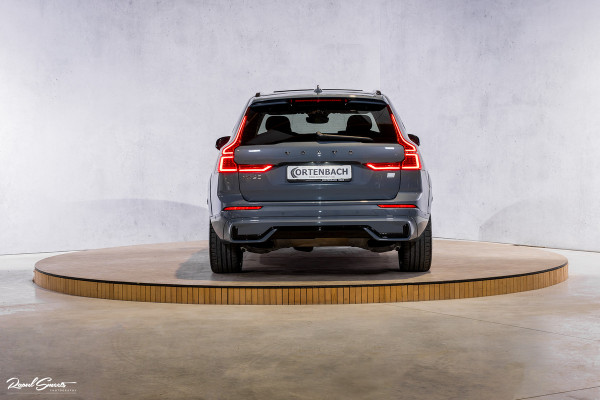 Volvo XC60 2.0 T8 Plug-in hybrid AWD Ultimate Dark | HEICO SPORTIV | Massage | Luchtvering | Panorama dak | Adaptieve cruise | 22 Inch |