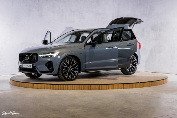 Volvo XC60 2.0 T8 Plug-in hybrid AWD Ultimate Dark | HEICO SPORTIV | Massage | Luchtvering | Panorama dak | Adaptieve cruise | 22 Inch |