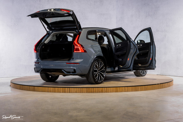 Volvo XC60 2.0 T8 Plug-in hybrid AWD Ultimate Dark | HEICO SPORTIV | Massage | Luchtvering | Panorama dak | Adaptieve cruise | 22 Inch |
