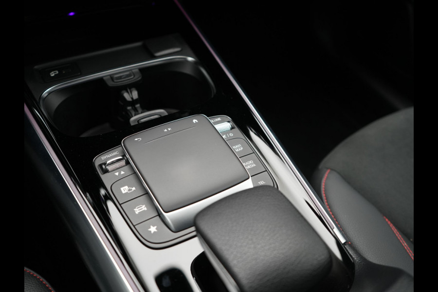 Mercedes-Benz GLA 250 e AMG Line Plug In Hybrid 225pk Dealer O.H PHEV | Cruise Control | Sfeerverlichting | Alcantara Sportstoelen Verwarmd | Lane Assist | Navigatie | Virtual | DAB | Mercedes-Benz GLA 250 e AMG Line Plug In Hybrid 225pk Dealer O.H PHEV | Cruise Control | Sfeerverlichting | Alcantara Sportstoelen Verwarmd | Lane Assist | Navigatie | Virtual | DAB |