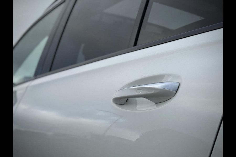 Mercedes-Benz GLE 400 e 4MATIC AMG Panoramadak|Burmester®|Camera 360°|Keyless|Head-up|Luchtvering|Stuurverw. Mercedes-Benz GLE 400 e 4MATIC AMG Panoramadak|Burmester®|Camera 360°|Keyless|Head-up|Luchtvering|Stuurverw.