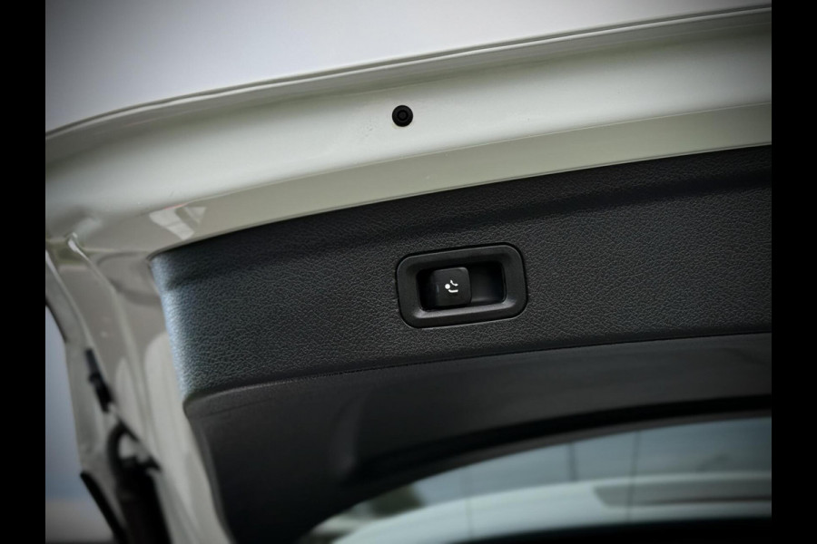 Mercedes-Benz GLE 400 e 4MATIC AMG Panoramadak|Burmester®|Camera 360°|Keyless|Head-up|Luchtvering|Stuurverw. Mercedes-Benz GLE 400 e 4MATIC AMG Panoramadak|Burmester®|Camera 360°|Keyless|Head-up|Luchtvering|Stuurverw.