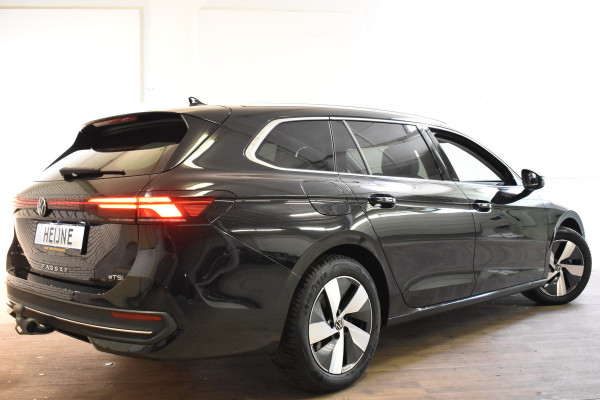Volkswagen Passat Variant 1.5 eTSI 150PK DSG BUSINESS 360-CAMERA/ALCANTARA/TREKHAAK