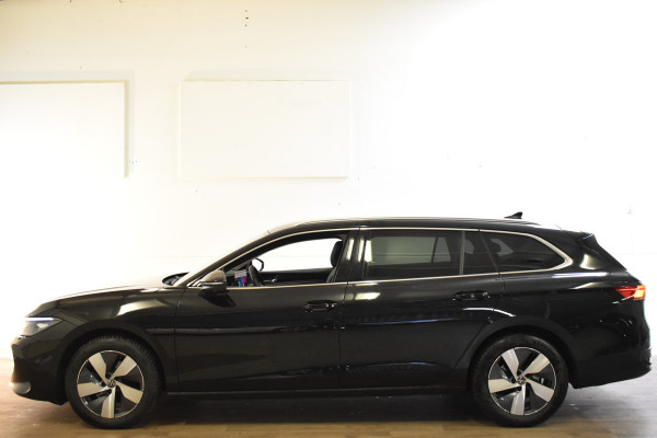 Volkswagen Passat Variant 1.5 eTSI 150PK DSG BUSINESS 360-CAMERA/ALCANTARA/TREKHAAK